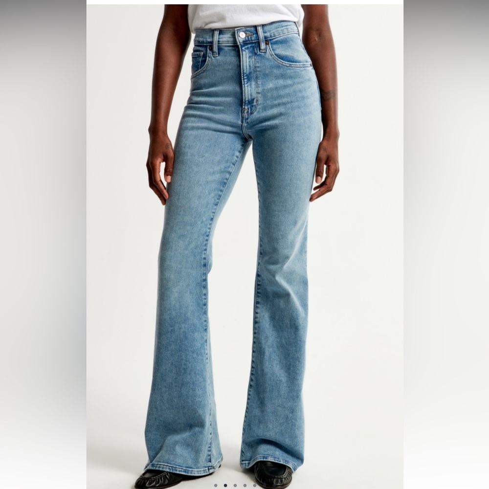 Abercrombie & Fitch The Flare Ultra High Rise